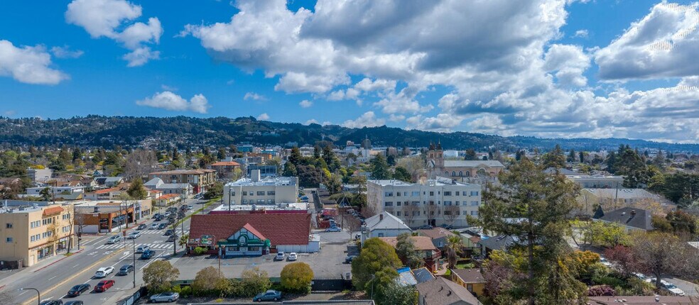 1514-1516 University Ave, Berkeley, CA à vendre - Photo du bâtiment - Image 3 de 11