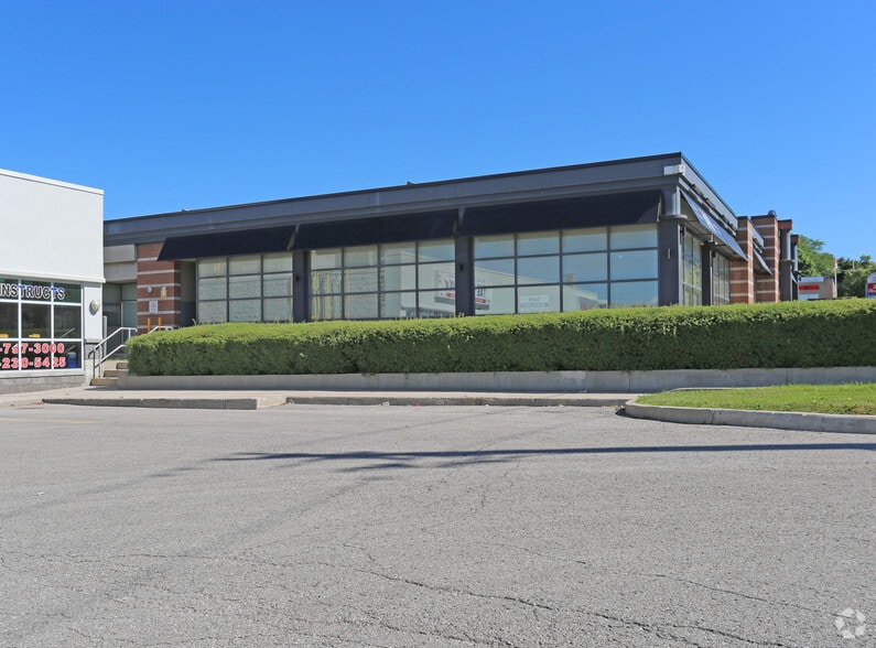 1450-1500 O'connor Dr, Toronto, ON for lease - Building Photo - Image 3 of 3