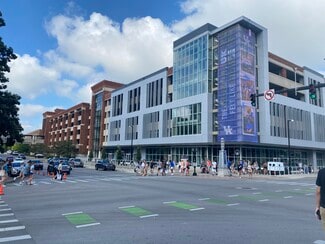 Plus de détails pour 405 S Limestone, Lexington, KY - Commerce de détail à louer