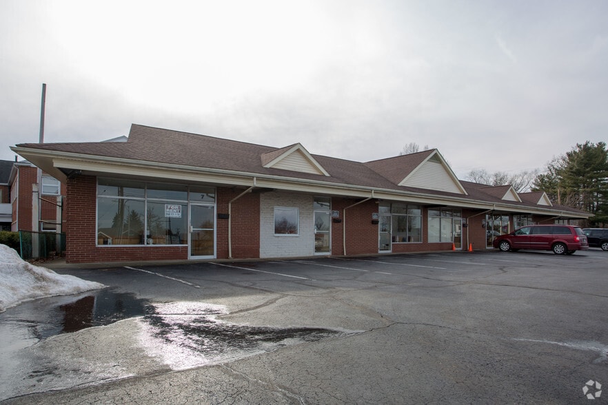 1630 Schiller Ave, Cuyahoga Falls, OH à louer - Photo du bâtiment - Image 2 de 16