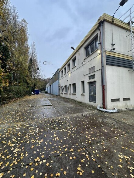 Flex dans Le Blanc-Mesnil à louer - Photo du bâtiment - Image 3 de 15