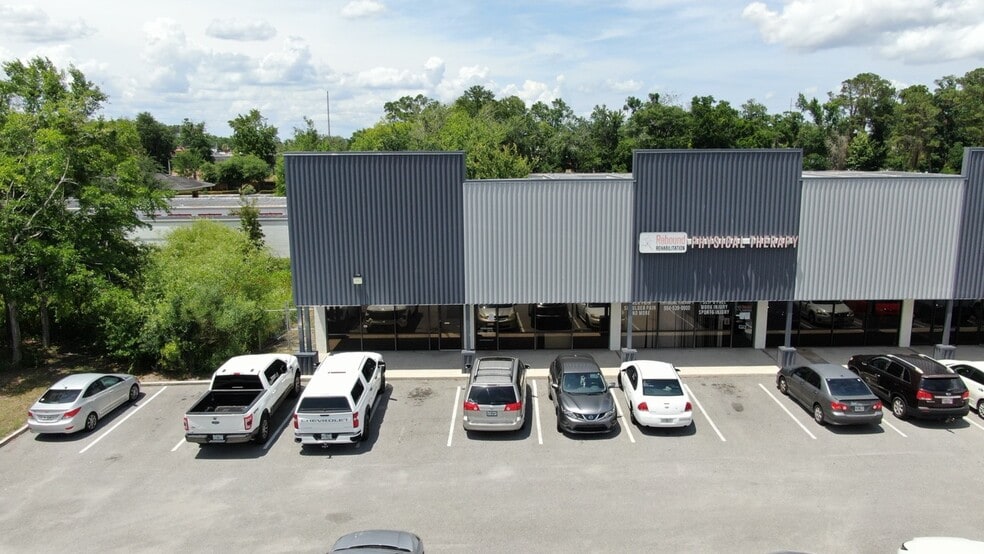 5913-5915 Normandy Blvd, Jacksonville, FL for lease - Building Photo - Image 2 of 6