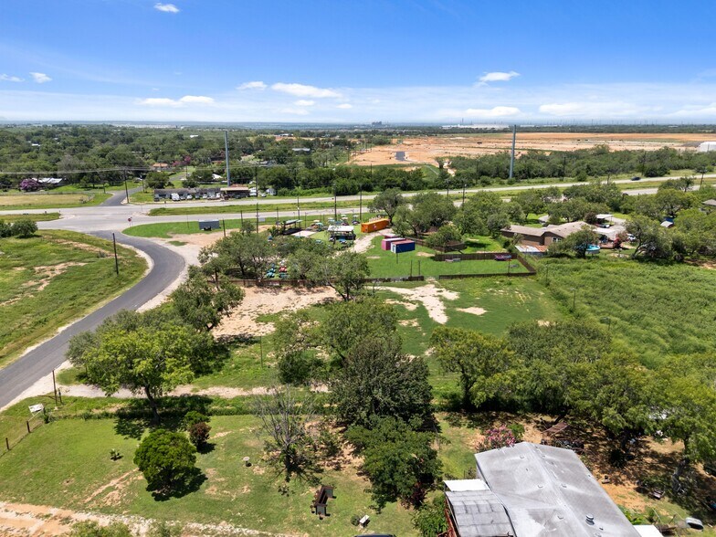 13514 S US Highway 181, San Antonio, TX à vendre - Photo du bâtiment - Image 2 de 37