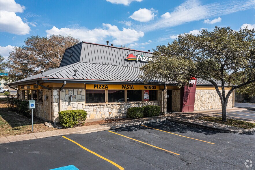 4500 De Zavala Rd, San Antonio, TX à vendre - Photo du bâtiment - Image 1 de 4