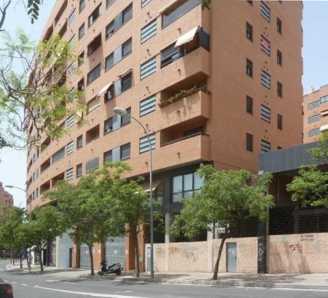 Avinguda Pintor Xavier Soler, 1, Alicante, Alicante for sale - Building Photo - Image 2 of 2