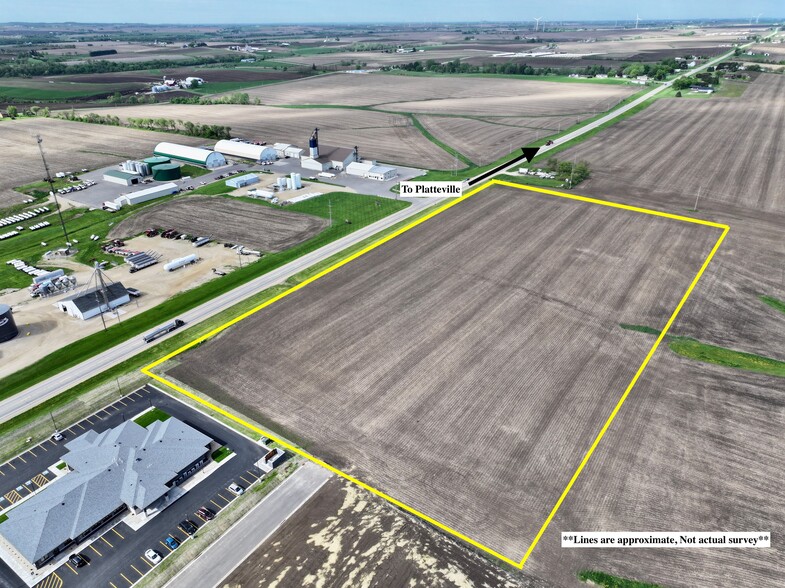 11.92 acres 81 Hwy, Darlington, WI à vendre - Photo du bâtiment - Image 1 de 5