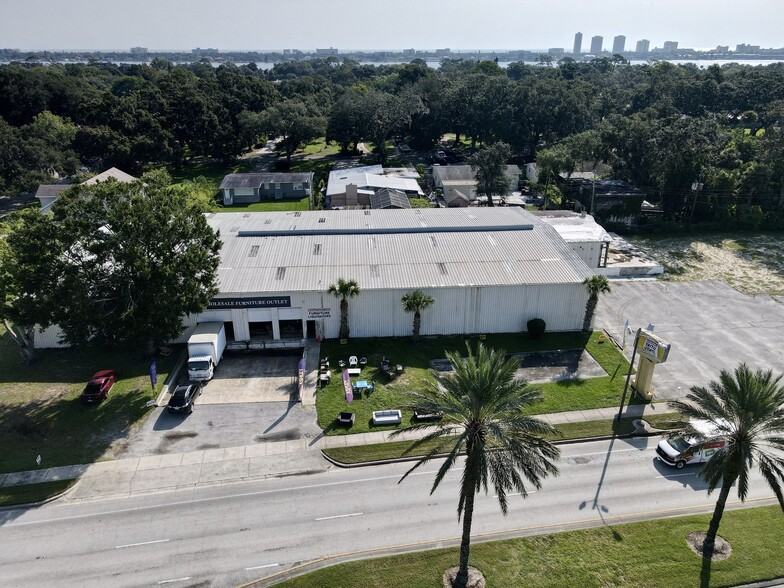 685 S Yonge St, Ormond Beach, FL for sale - Building Photo - Image 1 of 10