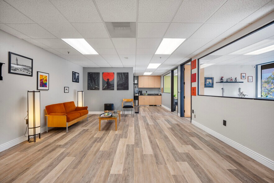 1754 Technology Dr, San Jose, CA à vendre - Photo du bâtiment - Image 2 de 39