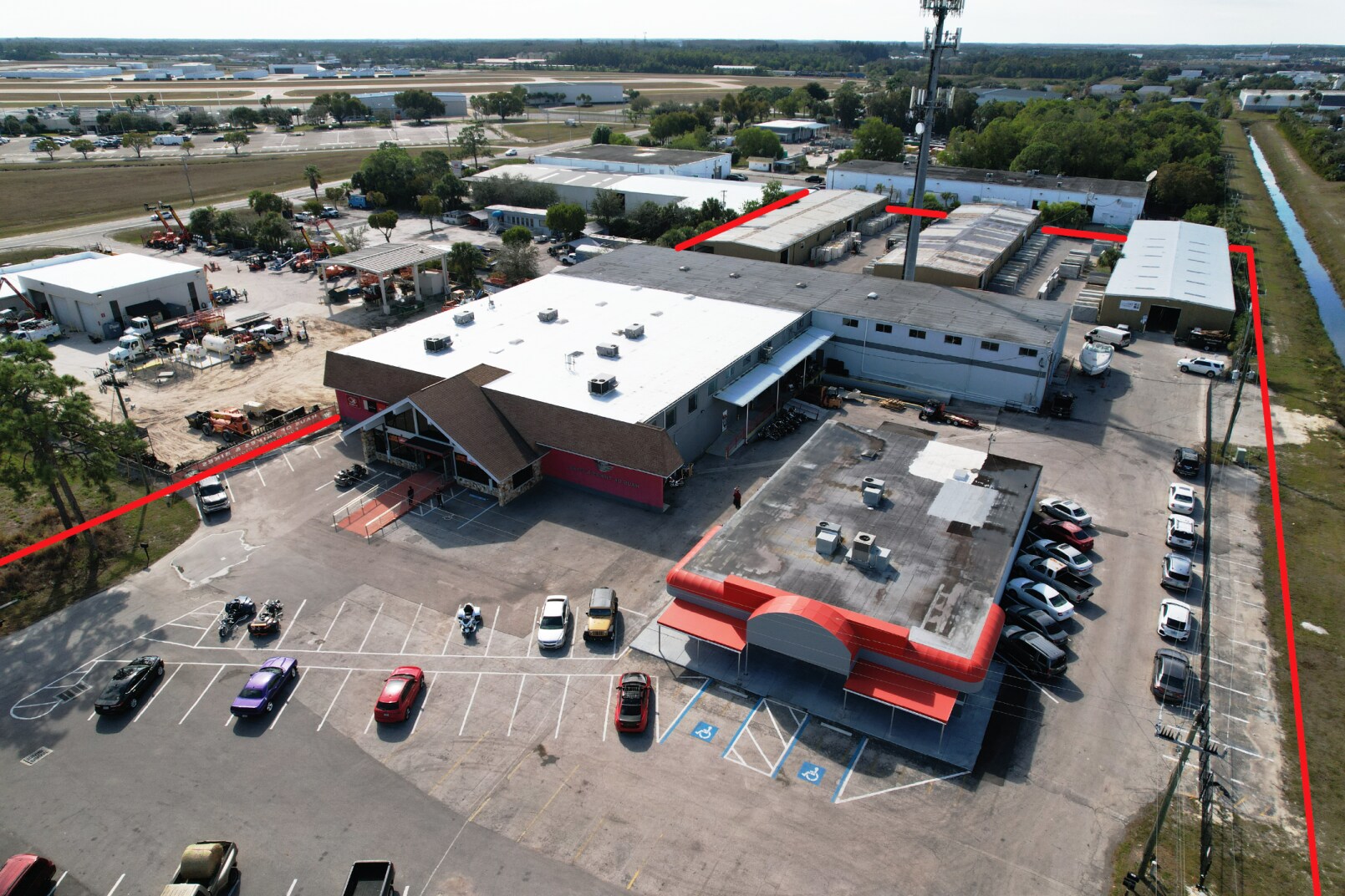 5 Building Industrial Asset For Sale portefeuille de 5 propriétés à vendre sur LoopNet.ca Aérien- Image 1 de 7