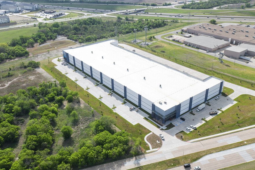 4900 Marine Creek Pkwy Pky, Fort Worth, TX for lease - Building Photo - Image 3 of 6