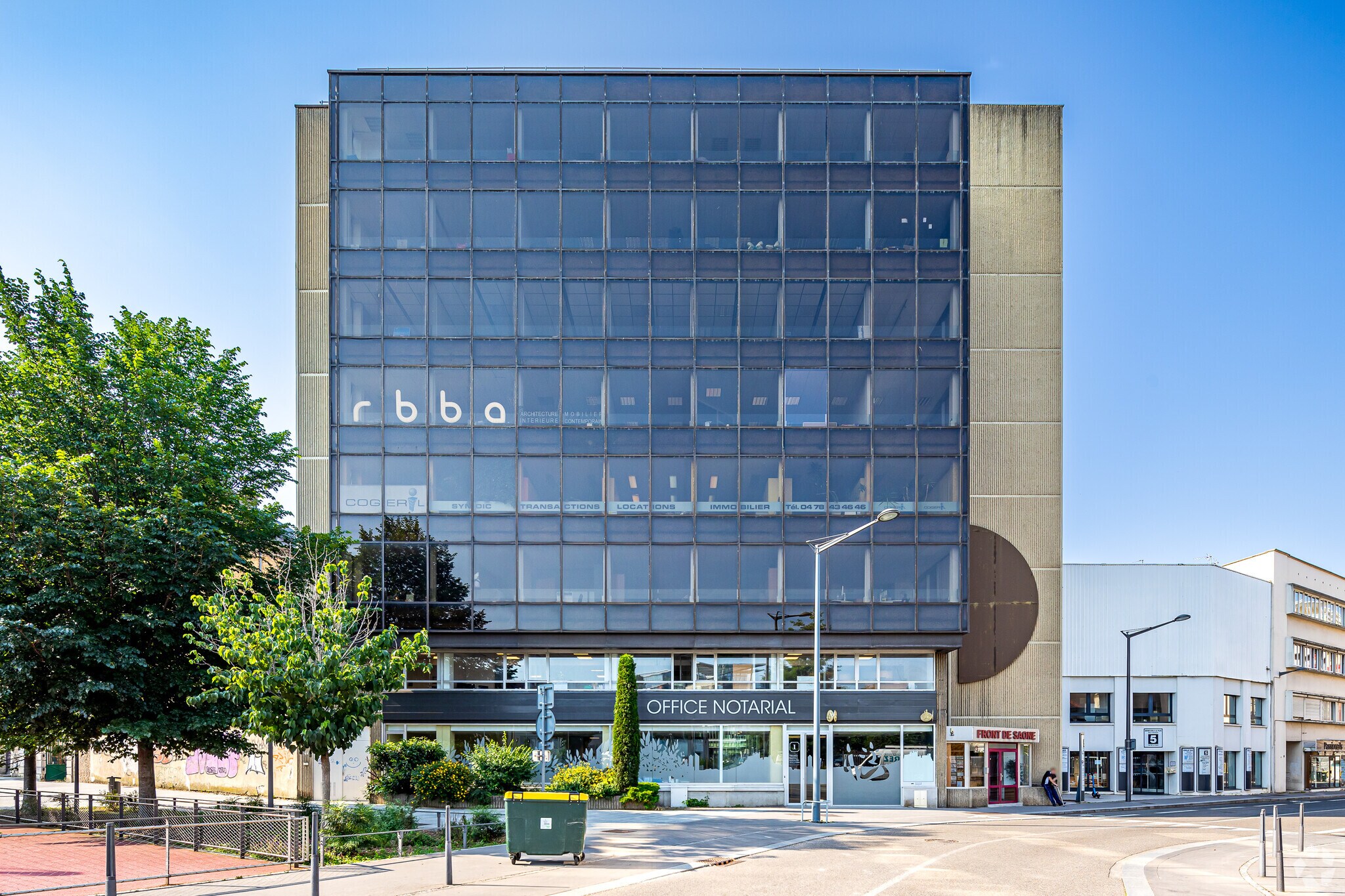 Office in Lyon for sale Primary Photo- Image 1 of 3