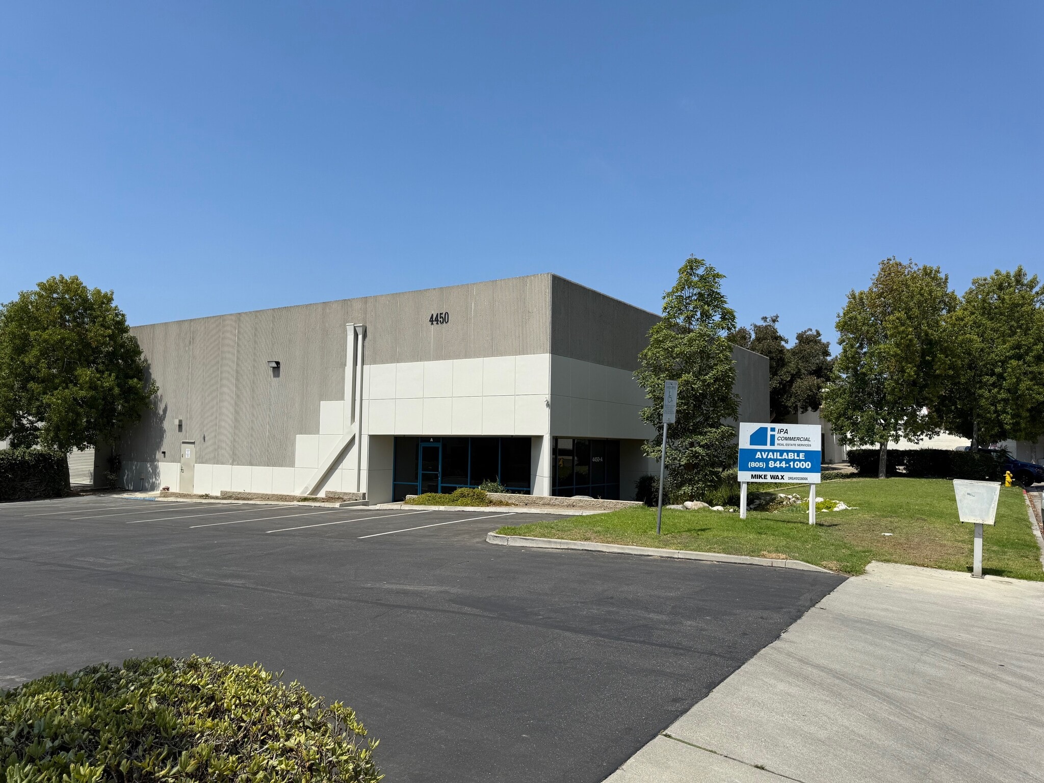 4450 Dupont Ct, Ventura, CA for lease Interior Photo- Image 1 of 4