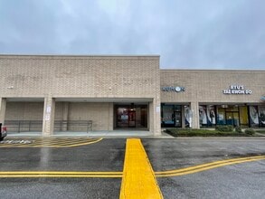 102-400 Westwood Shopping Ctr, Fayetteville, NC for lease Building Photo- Image 1 of 1