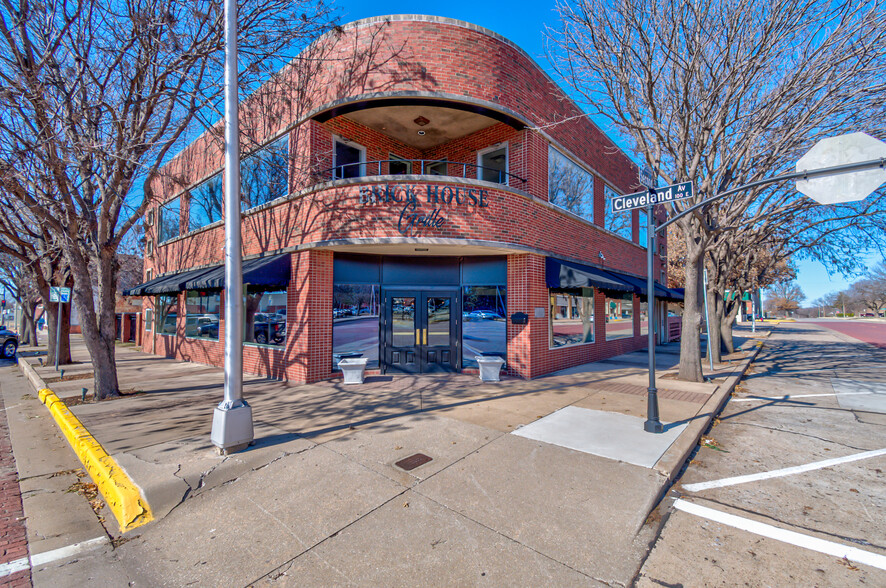 200 N 2nd St, Ponca City, OK for sale - Building Photo - Image 1 of 1