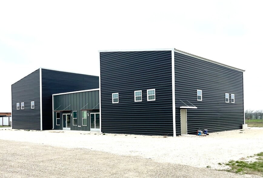 1310 W FM 487, Jarrell, TX for lease - Building Photo - Image 2 of 2