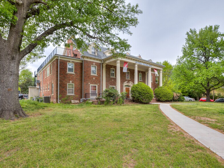 702 S Lahoma Ave, Norman, OK à vendre - Photo du bâtiment - Image 2 de 58