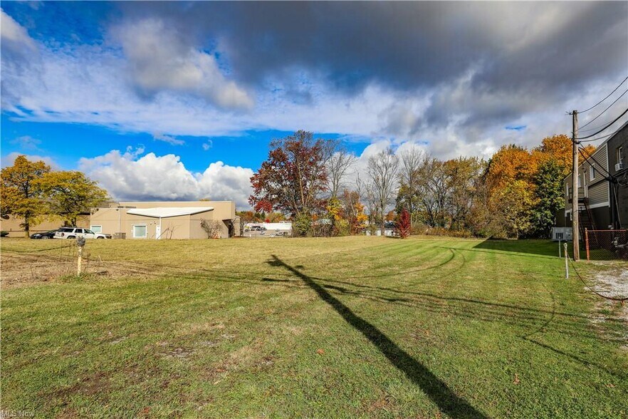 9088 State Route 14, Streetsboro, OH à vendre - Photo du bâtiment - Image 2 de 4
