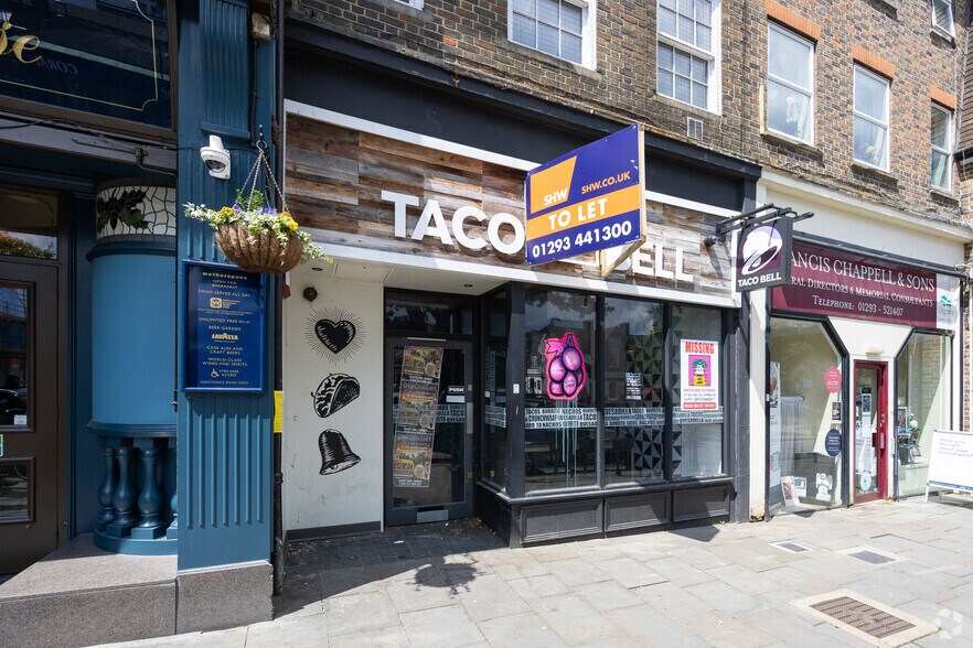 7 High St, Crawley à louer - Photo du bâtiment - Image 2 de 2