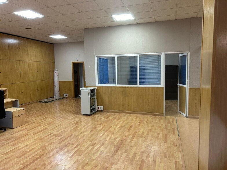 Retail in Cáceres, Cáceres for lease - Interior Photo - Image 3 of 10