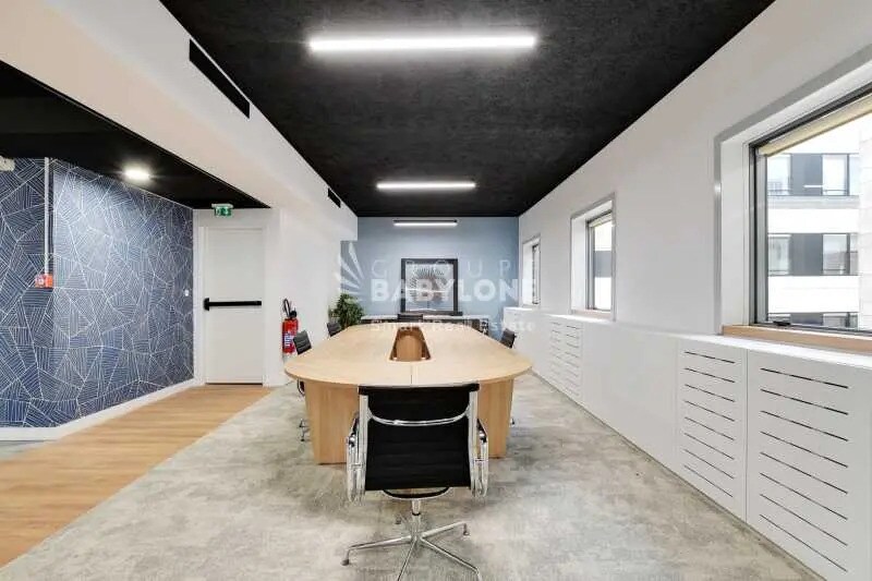 Office in Levallois-Perret for lease - Interior Photo - Image 3 of 15