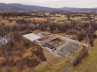 Plus de détails pour 113 Aileen Rd, Flint Hill, VA - Industriel à vendre
