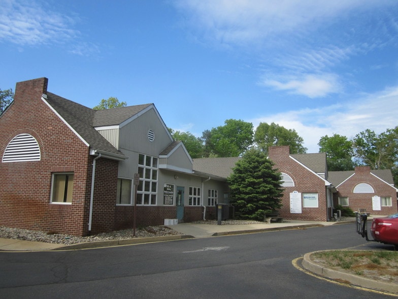 65 Lacey Rd, Whiting, NJ for sale - Building Photo - Image 2 of 10