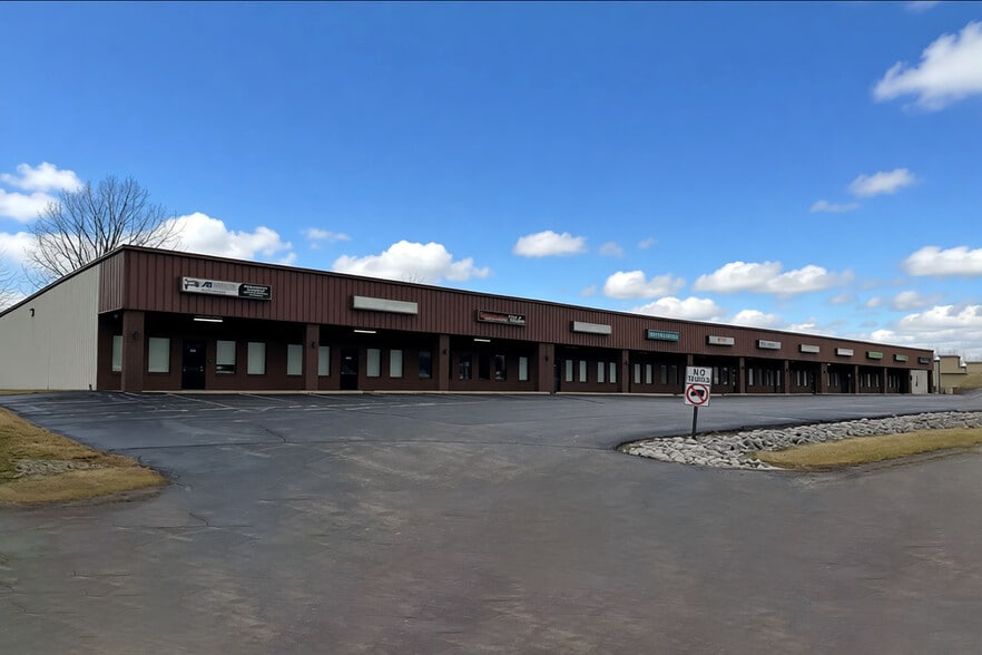 3530-3572 E US Highway 30, Warsaw, IN for lease - Building Photo - Image 1 of 4