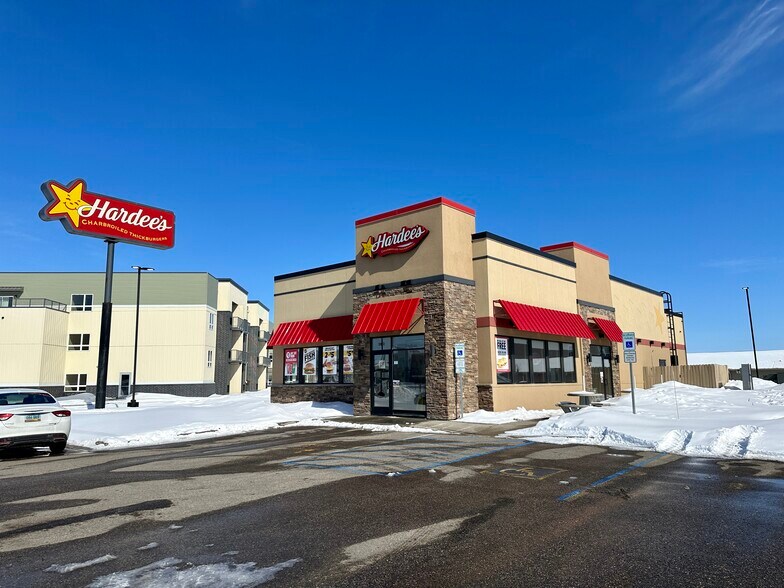 3072 45th St S, Fargo, ND for sale - Building Photo - Image 1 of 1