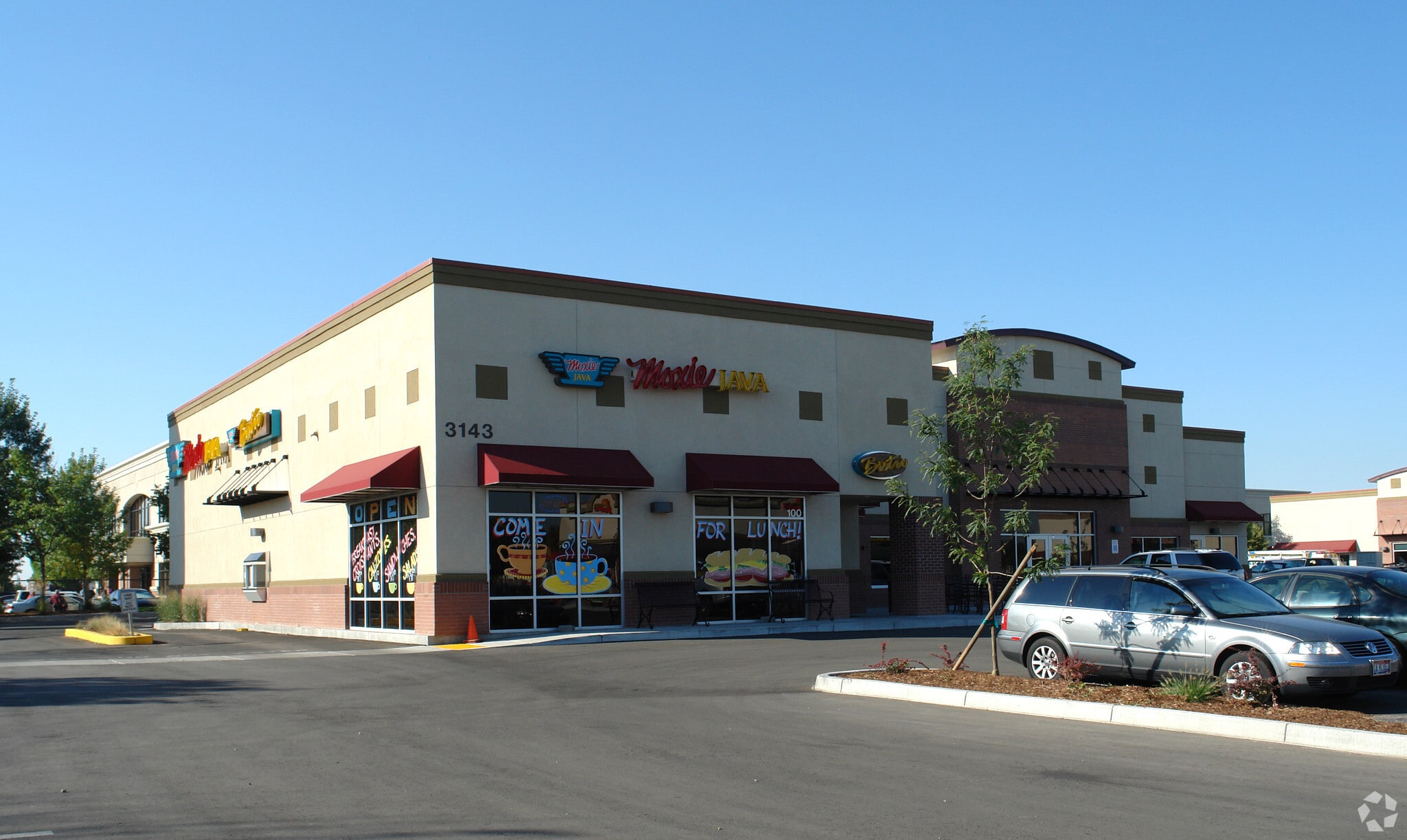 3085-3143 E Magic View Dr, Meridian, ID for lease Primary Photo- Image 1 of 7