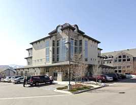 Clock Tower at Ken-Caryl - Services immobiliers commerciaux