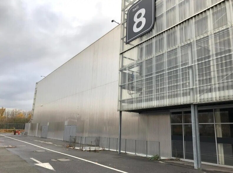 Flex dans Villepinte à louer - Photo du bâtiment - Image 2 de 3