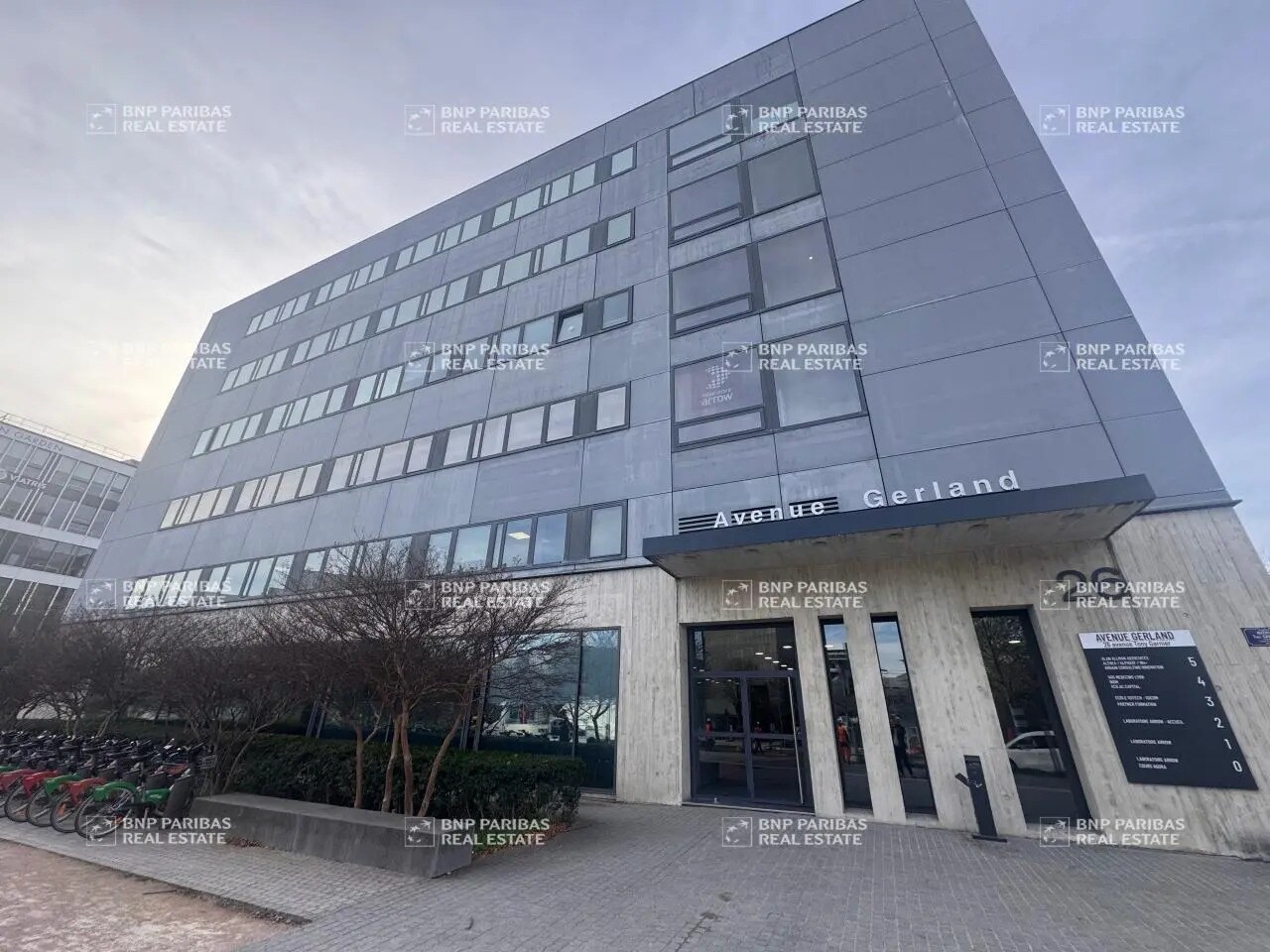 Bureau dans Lyon à vendre Photo du bâtiment- Image 1 de 16