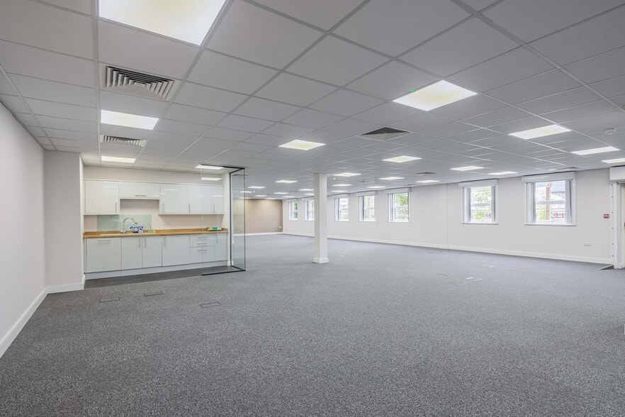 Galena Clos, Tamworth for sale - Building Photo - Image 2 of 9