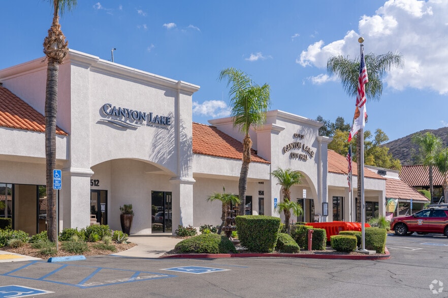 31780 Railroad Canyon Rd, Canyon Lake, CA for lease - Primary Photo - Image 1 of 8