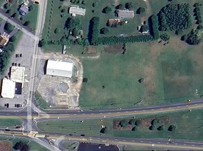 16519 S DuPont Hwy, Harrington, DE - Aerial  map view