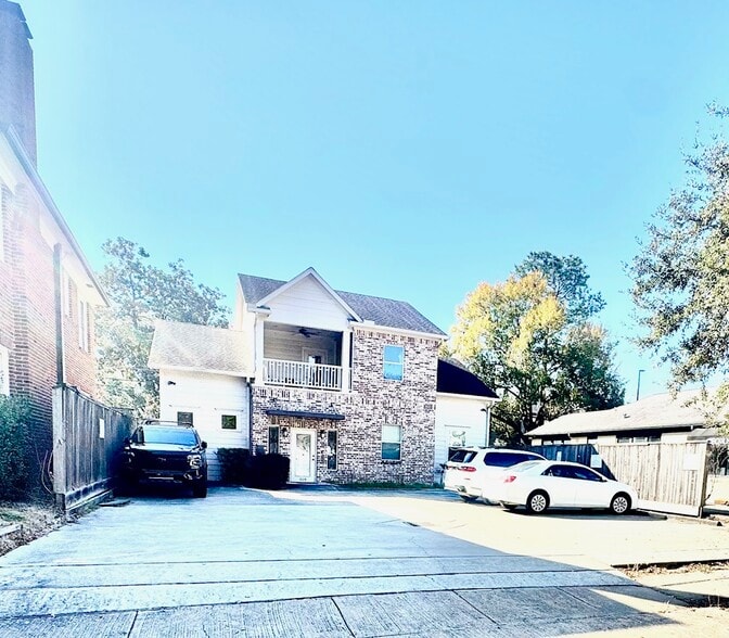 919 W Gray St, Houston, TX for lease - Building Photo - Image 3 of 29