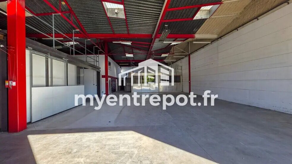 Flex dans Marseille à louer - Photo du bâtiment - Image 2 de 10