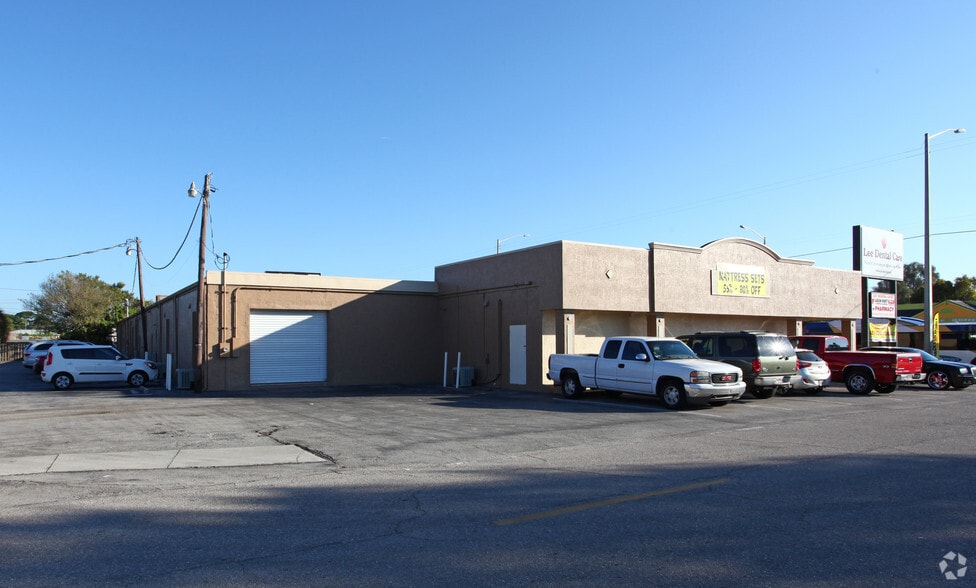 3430-3452 S Cleveland Ave, Fort Myers, FL à louer - Photo du bâtiment - Image 2 de 5