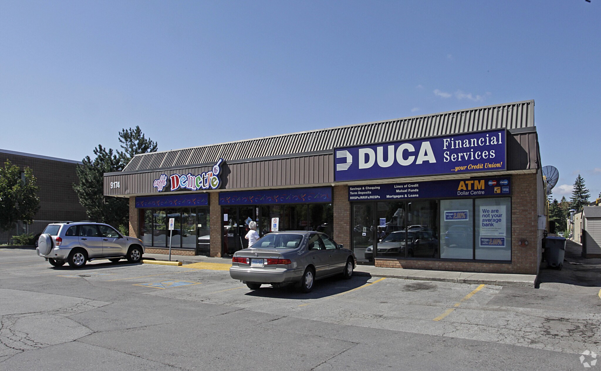 9174 Yonge St, Richmond Hill, ON à vendre Photo principale- Image 1 de 1