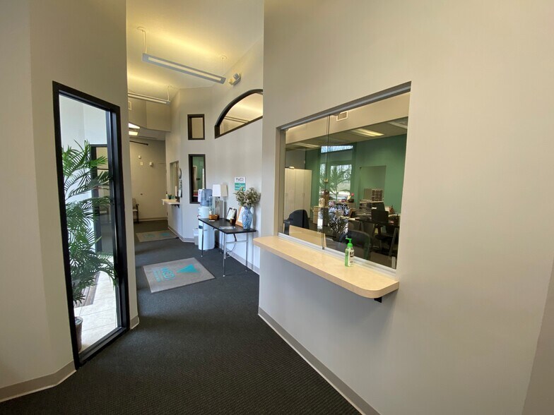 505 Corporate Center Dr, Vandalia, OH for lease - Interior Photo - Image 3 of 9