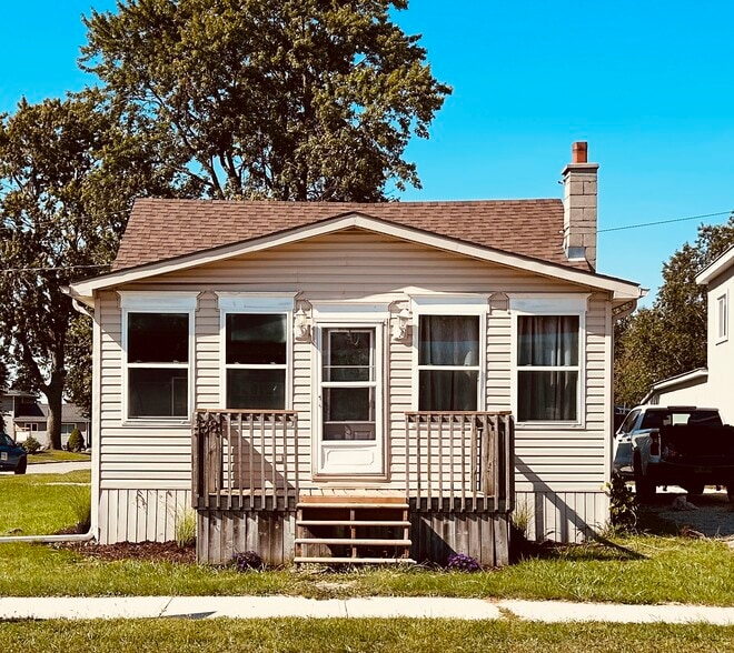 138 Borden Ave, Belmont, ON à vendre - Photo du bâtiment - Image 3 de 3