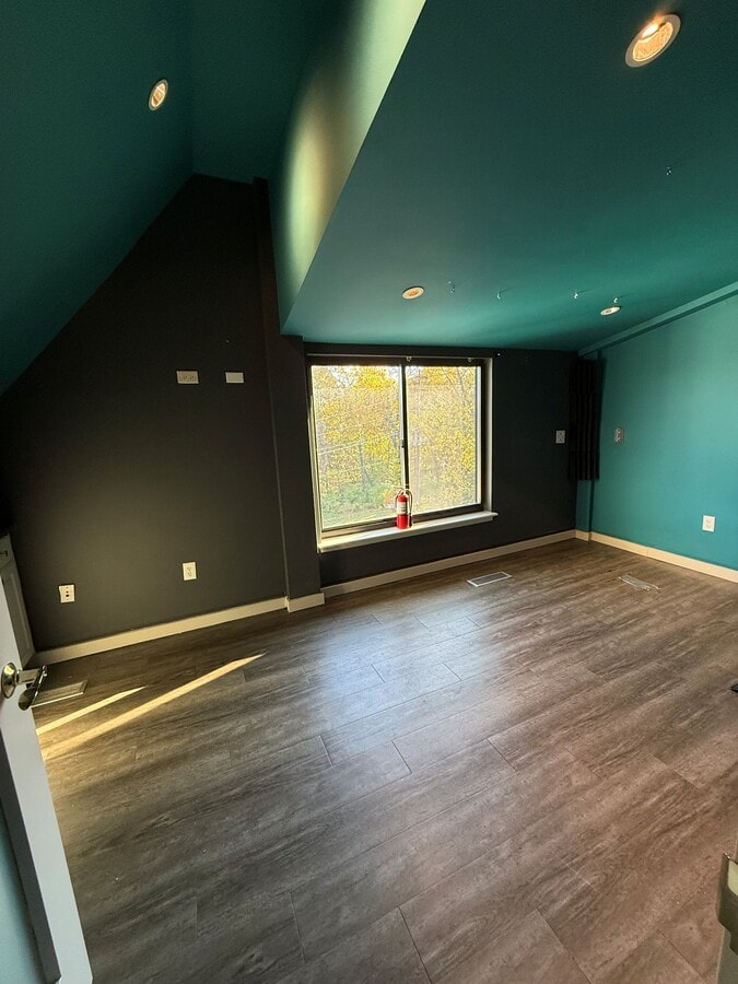4400 MacArthur Blvd NW, Washington, DC 20007 - Unit 305 -  - Interior Photo - Image 2 of 8