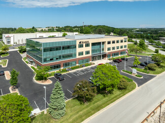 More details for N14W23800 Stone Ridge Dr, Waukesha, WI - Office for Lease