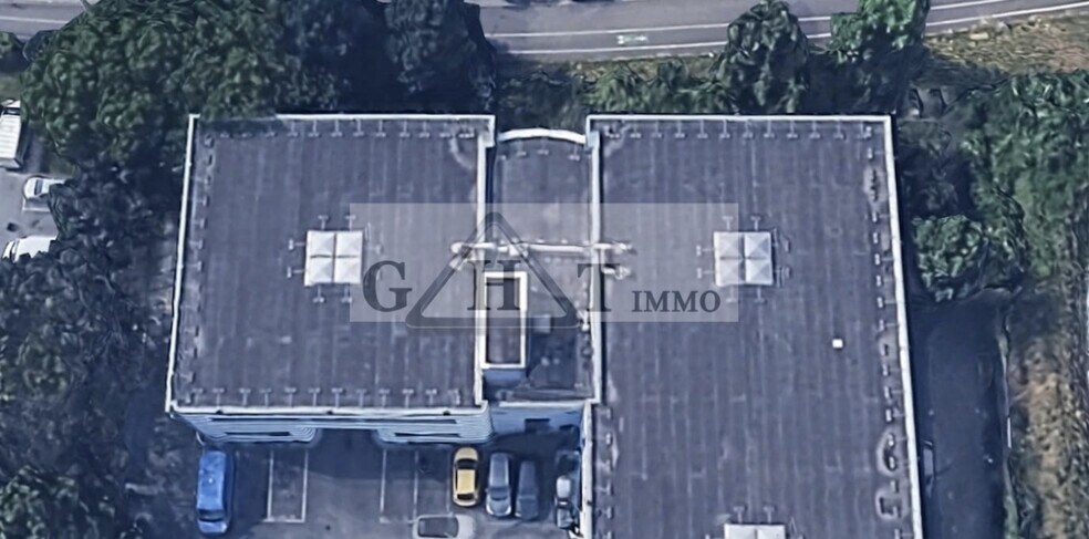 Office in Grigny for sale - Aerial - Image 2 of 8
