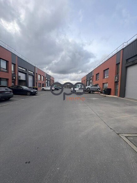 Flex dans Groslay à louer - Photo du bâtiment - Image 1 de 5