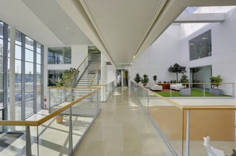 3 Avenue Jeanne Garnerin, Wissous for lease Interior Photo- Image 2 of 3