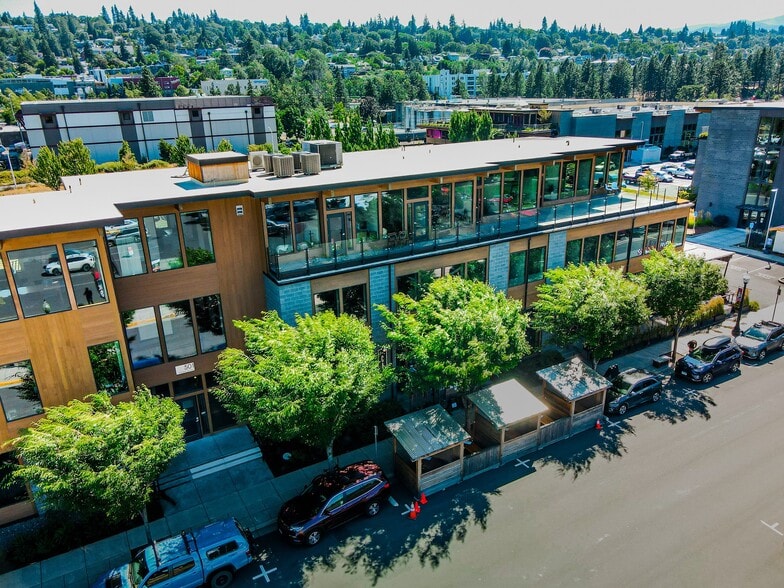 501 Portway Ave, Hood River, OR for lease - Building Photo - Image 3 of 7