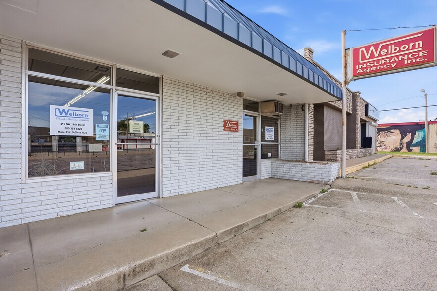 419 SW 11th St, Lawton, OK à vendre - Photo du bâtiment - Image 2 de 9
