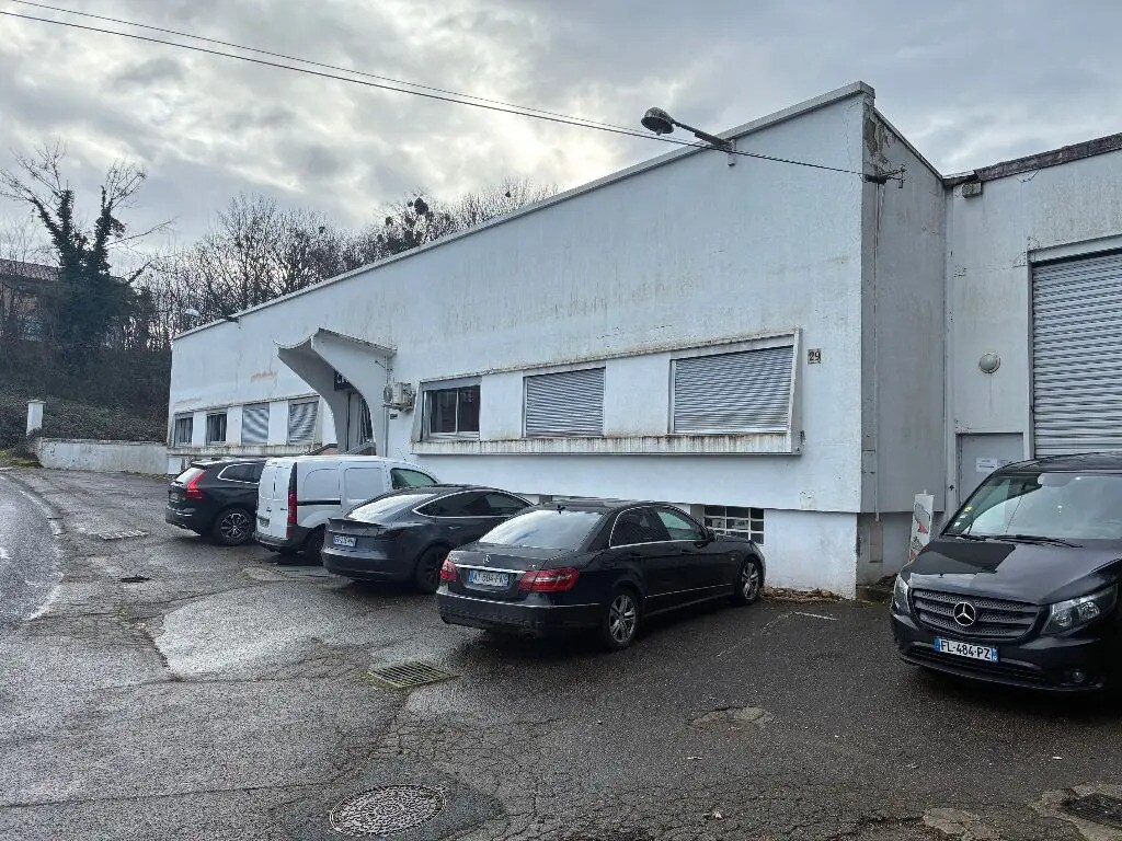 29 Chemin De Montgay, Fontaines-sur-Saône for lease Building Photo- Image 1 of 8