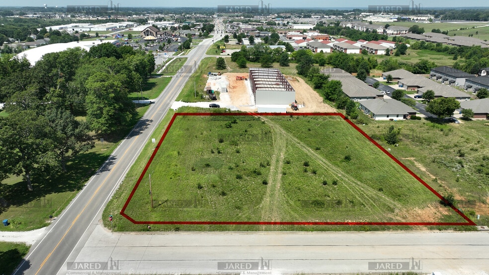 Lot 28 North MO State Hwy, Ozark, MO à louer - Photo du bâtiment - Image 2 de 2